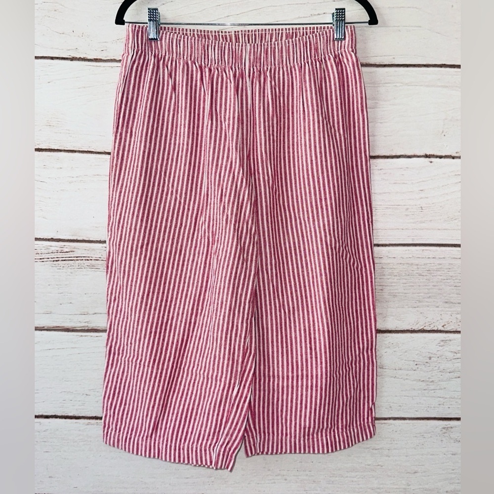 Liz Claiborne Red & White Pinstripe Pajama Set | Size M Classic Cute Comfortable - Picture 2 of 11